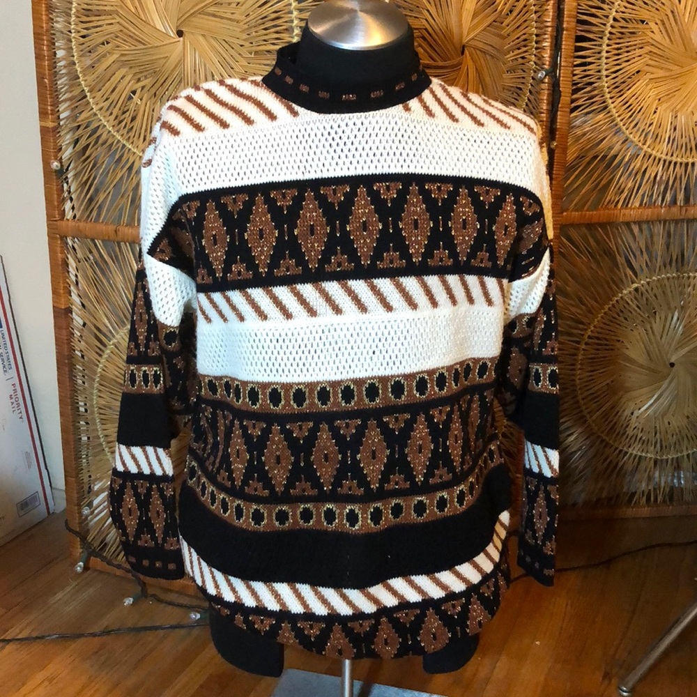 Vtg. Holiday sweater, gold and black chunky knit